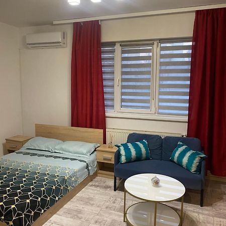 Sofi Studio Central Bucarest Esterno foto